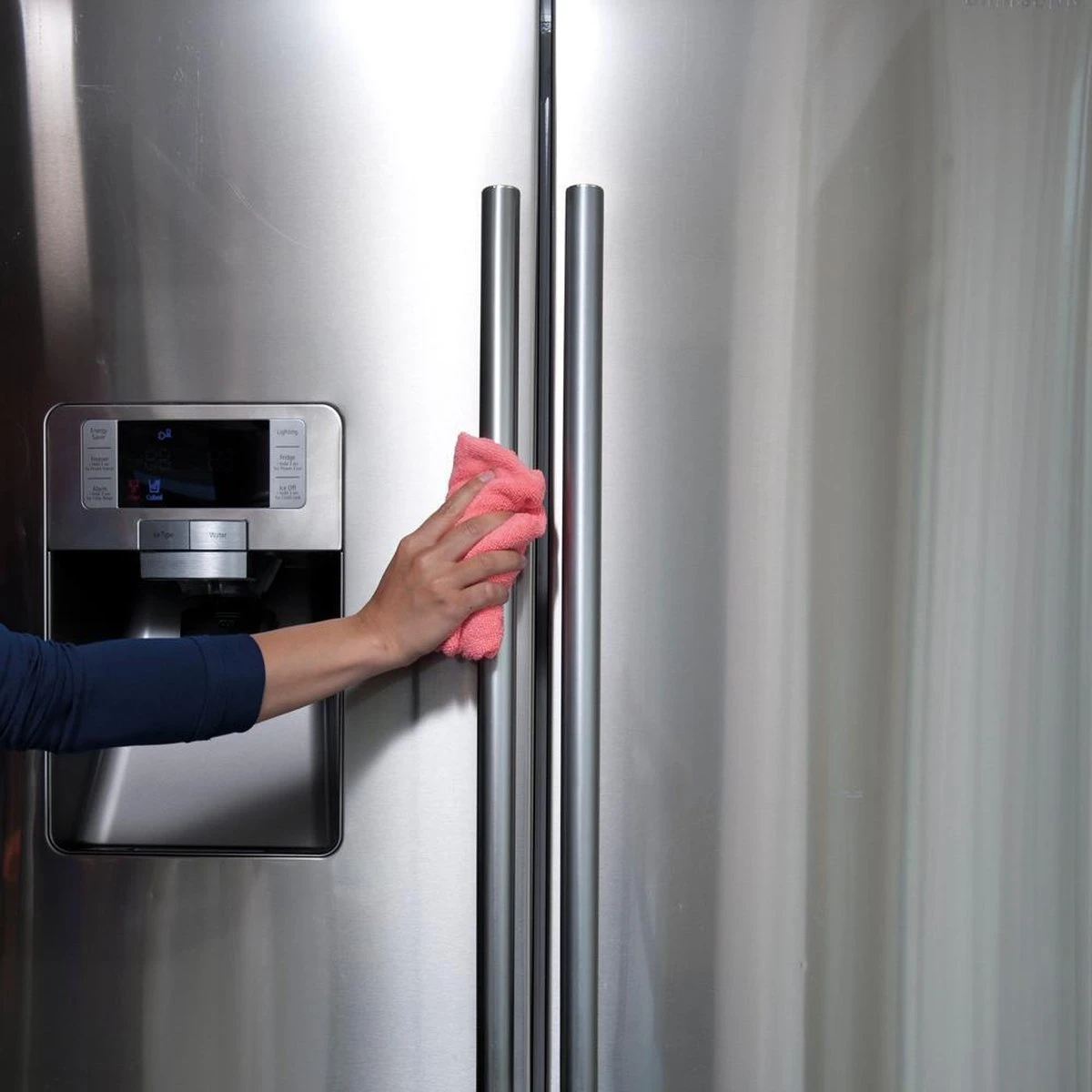 HG roestvrijstaal reiniger - 300ml - onzichtbare beschermlaag - reinigt snel en streeploos HG Roestvrijstaal Reiniger - 300ml - Onzichtbare Beschermlaag - Reinigt Snel En Streeploos -Bol Schoonmaak Winkel 1200x1200 463