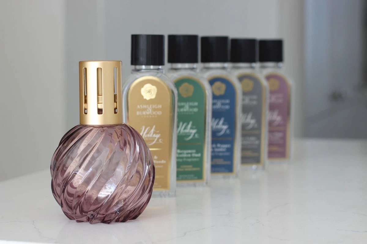 Ashleigh & Burwood Lampenolie Geurolie - Freesia & Orchid 250 ml Ashleigh & Burwood Lampenolie Geurolie - Freesia & Orchid 250 Ml -Bol Schoonmaak Winkel 1200x800 13