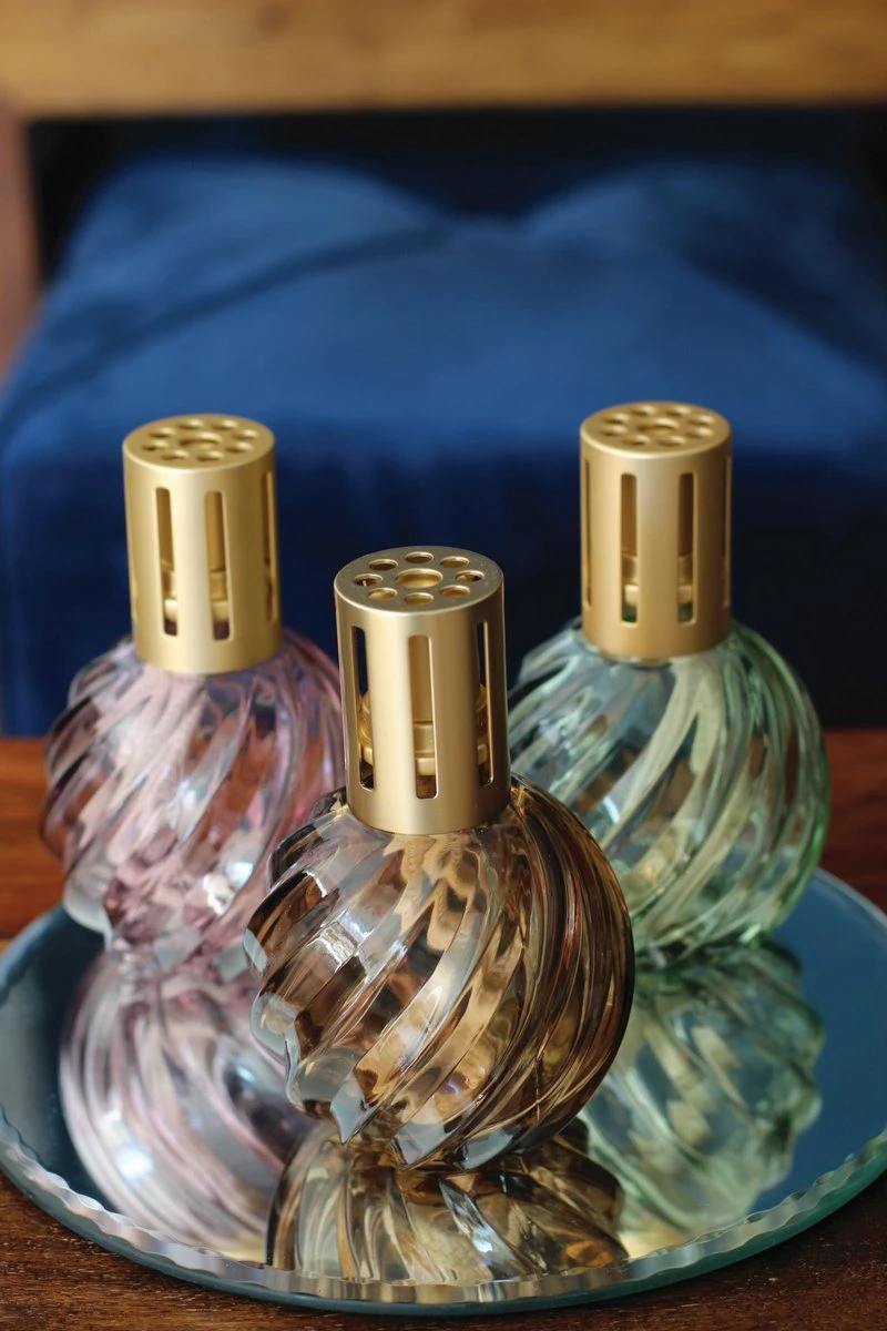 Ashleigh & Burwood Lampenolie Geurolie - Freesia & Orchid 250 ml Ashleigh & Burwood Lampenolie Geurolie - Freesia & Orchid 250 Ml -Bol Schoonmaak Winkel 800x1200 7