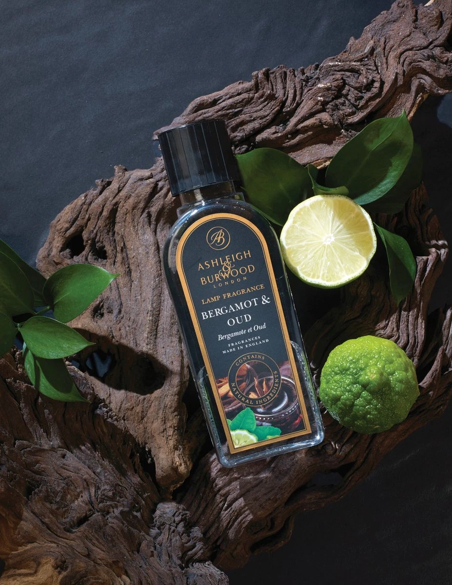 Ashleigh & Burwood Lampenolie Geurolie Bergamot & Oud 500ml Ashleigh & Burwood Lampenolie Geurolie Bergamot & Oud 500ml -Bol Schoonmaak Winkel 927x1200 1